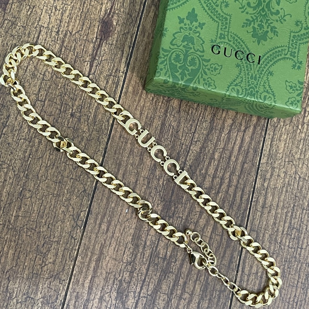 Gucci - Picture 5 of 12
